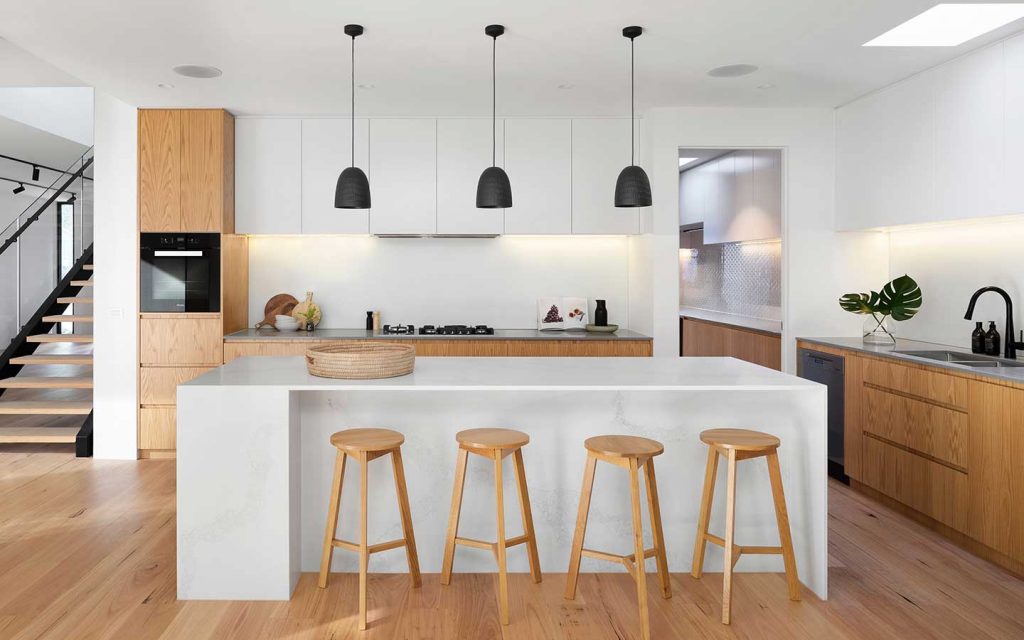 Diseño y acabados de calidad imprimen elegancia a esta cocina